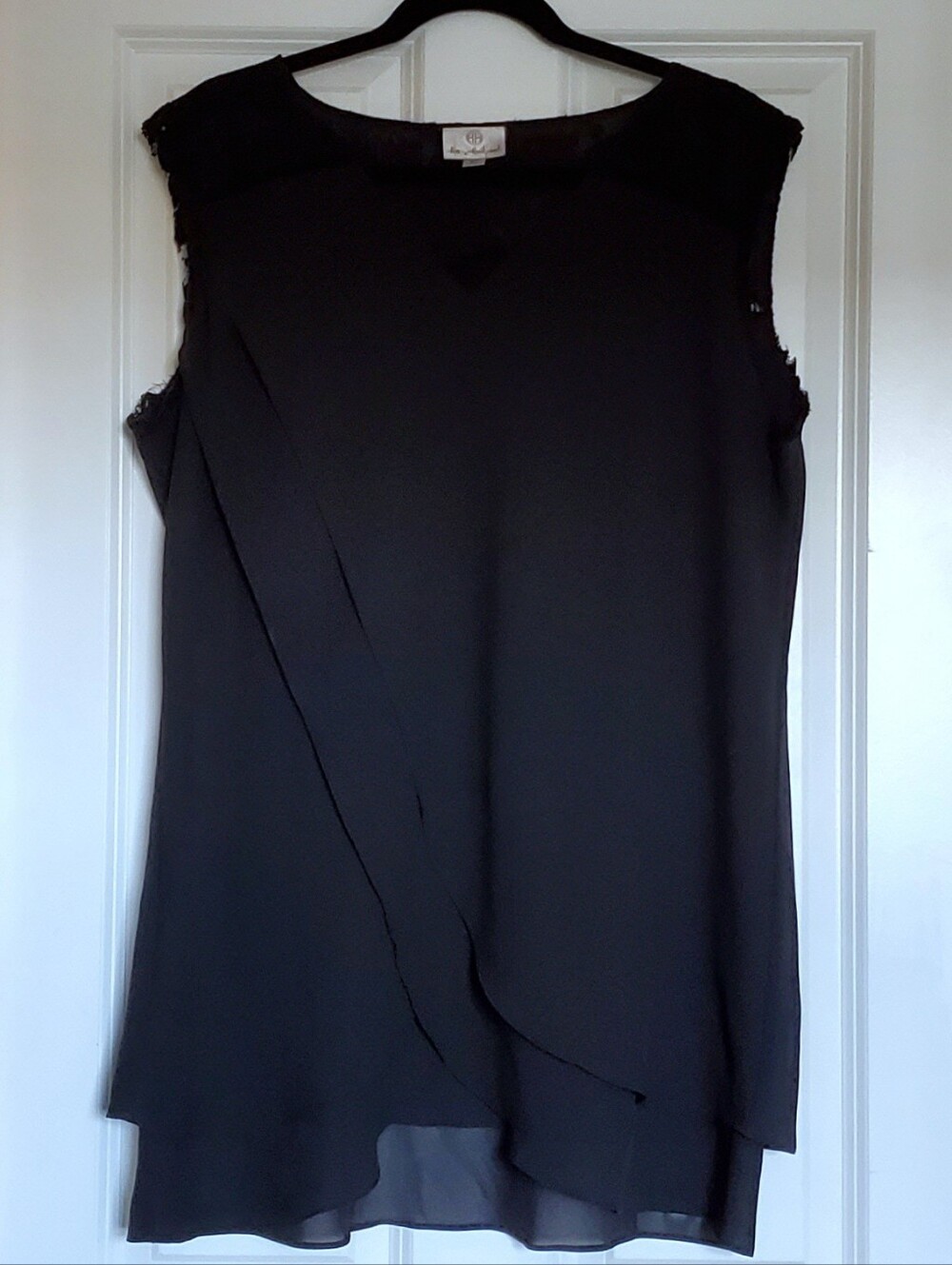 Hot In Hollywood Women's Chiffon With Lace Detail V-Neck Top